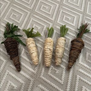 Easter/Spring Decor— set of carrots